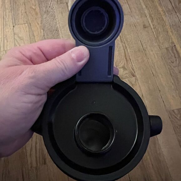 Igloo Stainless Steelel Twist n’ Chug Bottle 36 Oz - Picture 6 of 10